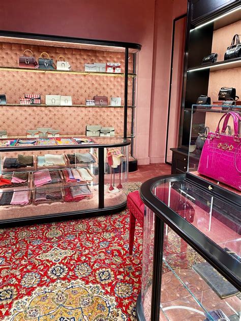 gucci florence italy